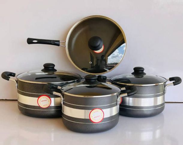 The cookware set